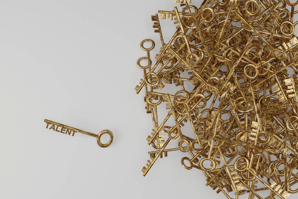 راهنمای جامع کسب درآمد از دوره‌های آموزشی یوتیوب: 14 سوال متداول با پاسخ‌های کامل